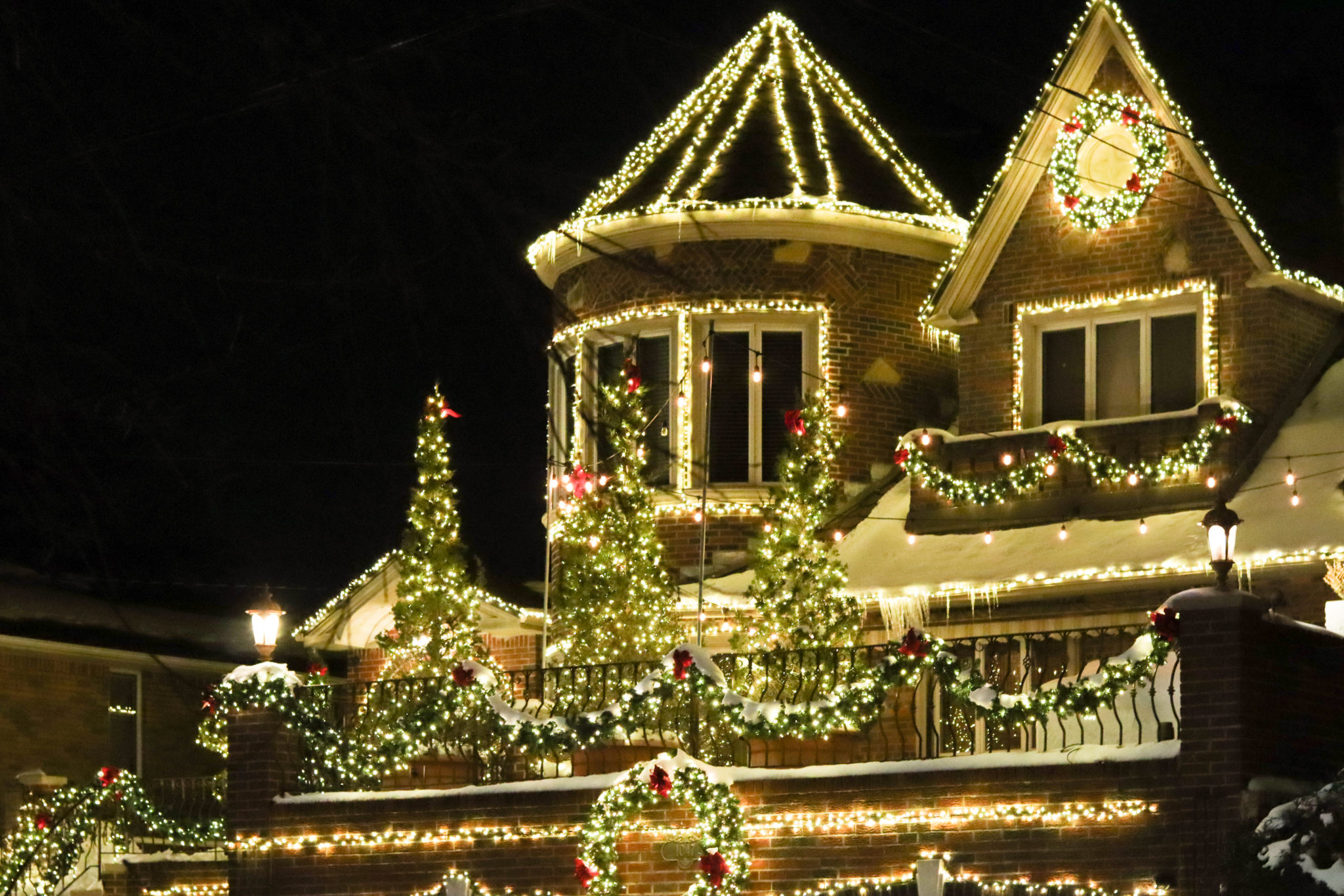 Your Complete NYC Christmas Bucket List Janessa and Colin